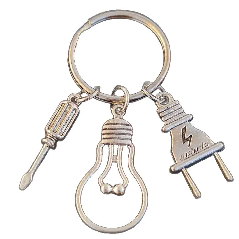 Electrician Tool Pendant – Alloy Screwdriver Light Bulb & Plug Keychain, Stylish Hardware-Themed Charm for Bags & Keys, Great Gift for Electricians & DIY Lovers